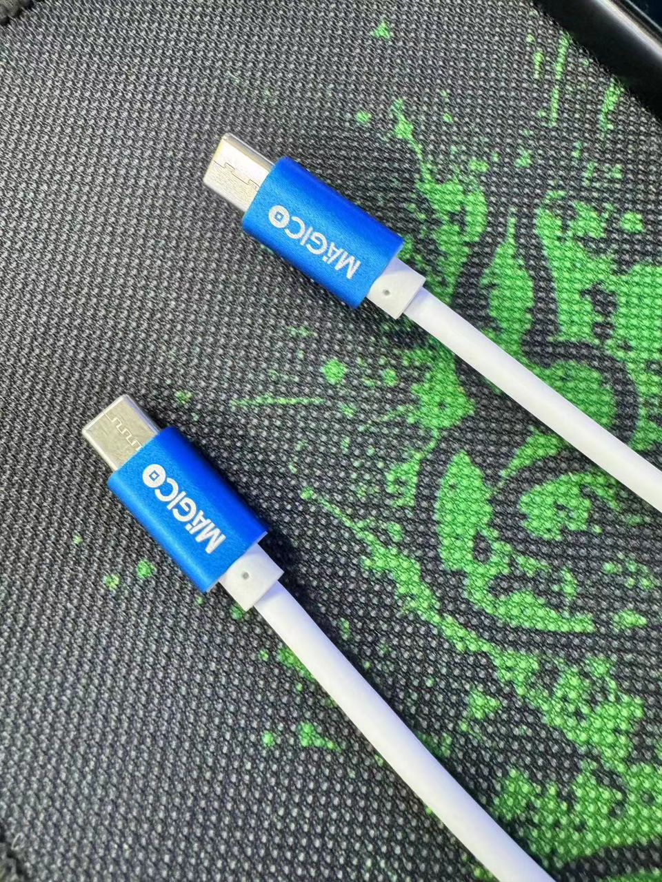 MAGICO Data Transmission Cable Type C To Tpe C