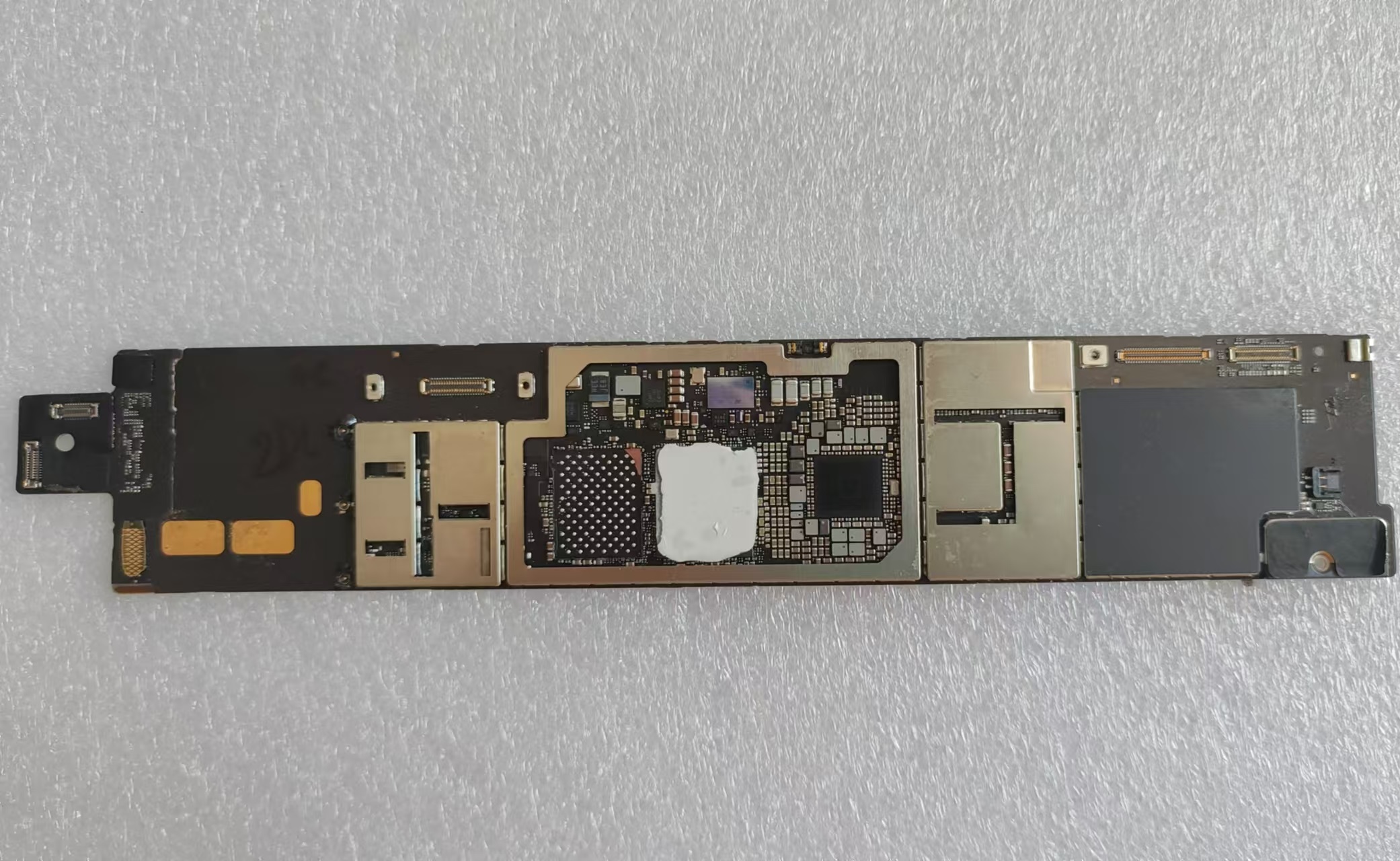 iPad air 4 practice Motherboard