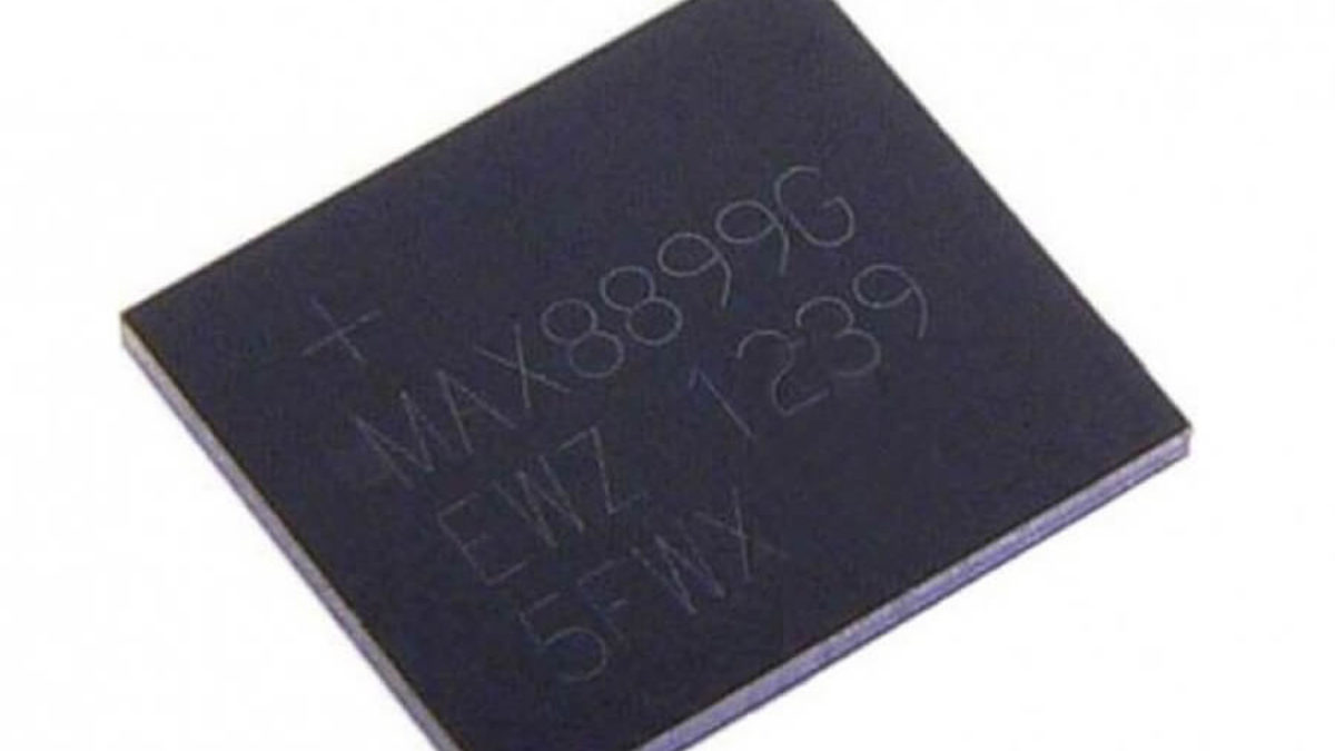 IC MAX8899G